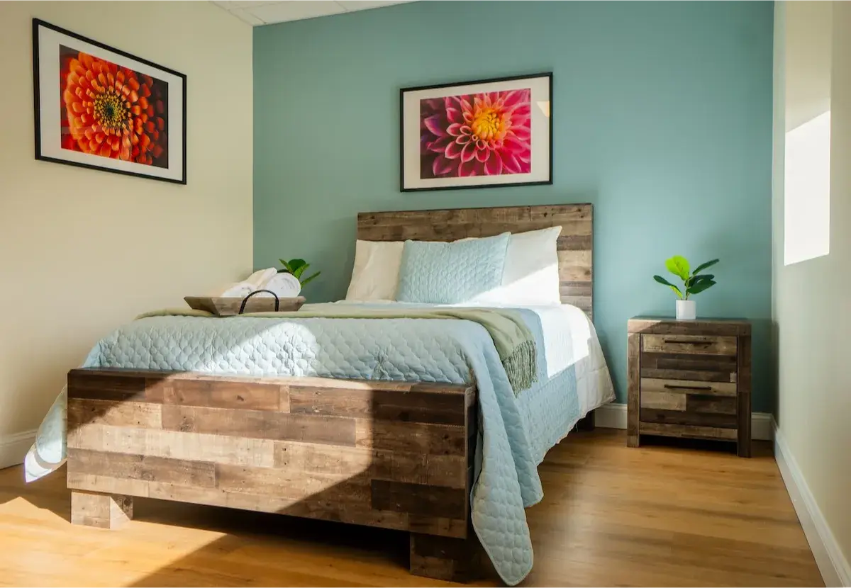 Private detox bedroom at The Haven Detox addiction treatment center in Worcester, Massachusetts