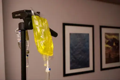 Nurse preparing banana bag IV therapy with essential vitamins for safe alcohol and drug detox at The Haven Detox