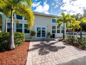 Front entrance of The Haven Detox West Palm Beach Florida treatment facility
