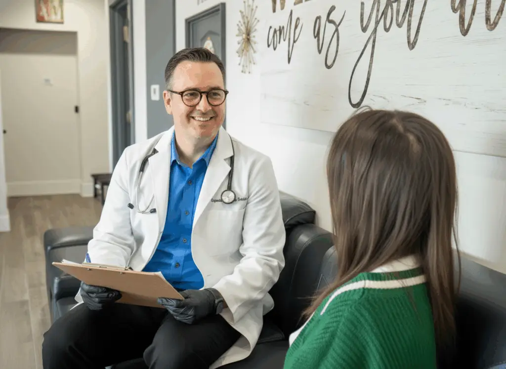 THD FL Doctor Meeting with Patient