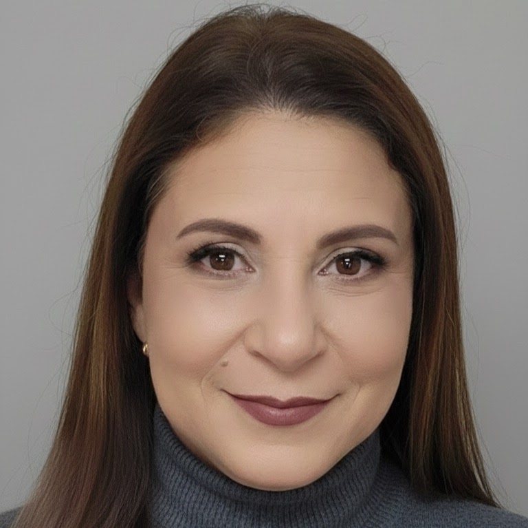 A formal photo of a case manager at The Haven Detox - Puerto Rico.