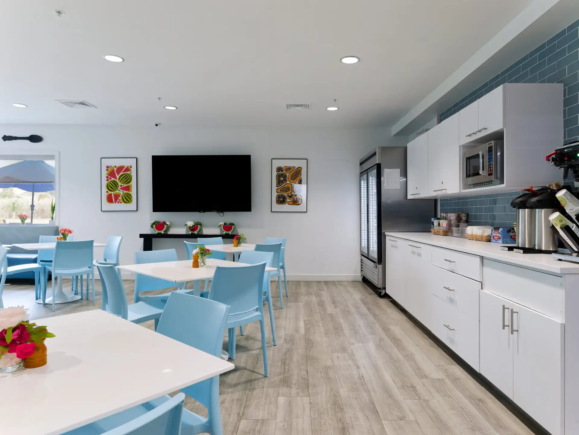 Patient dining area at The Haven Detox New Jersey in Blackwood, New Jersey.